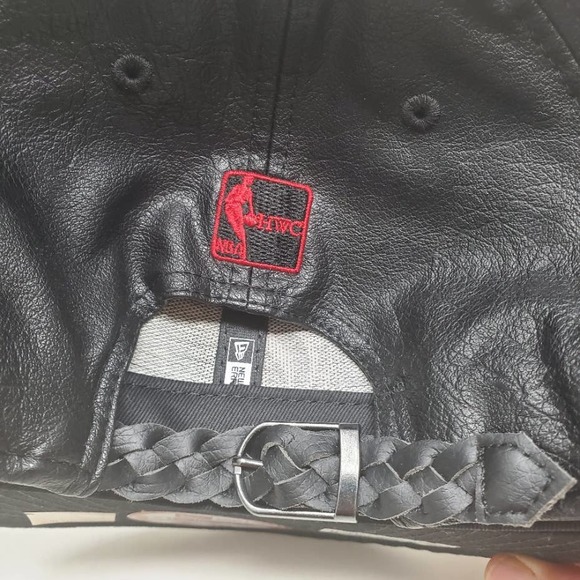 NBA New Era  Vintage Logo Strapback Cap - Miami Heat - Picture 3 of 5